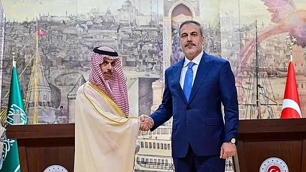Dşişleri Bakanı Fidan, Suudi mevkidaşı ile görüştü
