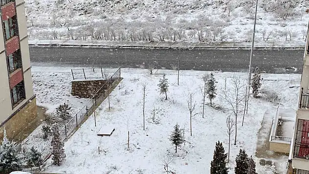 Elazığ'da kar yağışı başladı