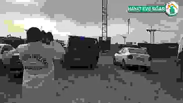 Elazığ'da kuvvetli rüzgarda üzerine kalıp düşen işçi hayatını kaybetti