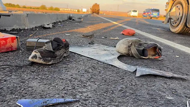 Elektrikli Bisiklet Kamyonla Çarpıştı: 2 Kişi Ağır Yaralı