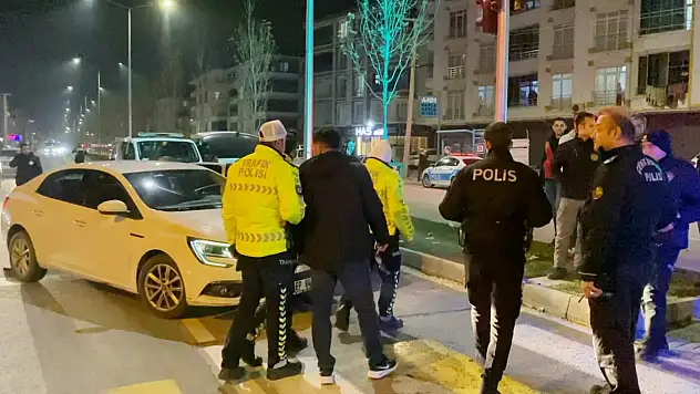 Emniyet Müdür Yardımcısının Aracına Çarpan Sürücü 1.19 Promil Alkollü Çıkt