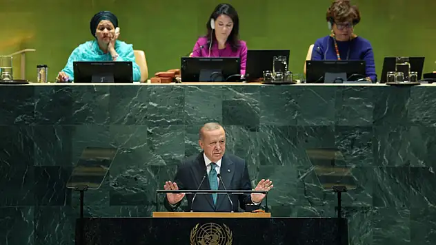 Erdoğan'dan İran'ın nükleer programına diplomatik destek