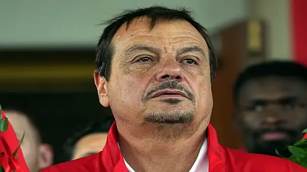 Ergin Ataman'ın annesi hayatını kaybetti