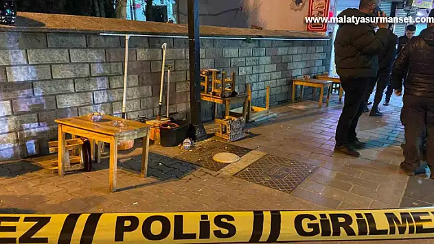 Eyüpsultan'da silahlı çatışma: 1'i bebek 2'si ağır 4 kişi yaralandı