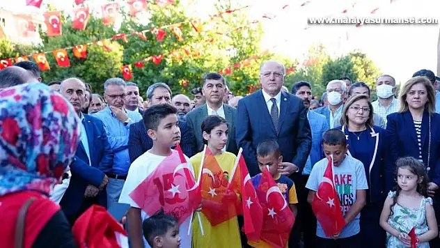 Fadıloğlu, darbe girişiminin 6. yılında da Demokrasi Meydanı'ndaydı