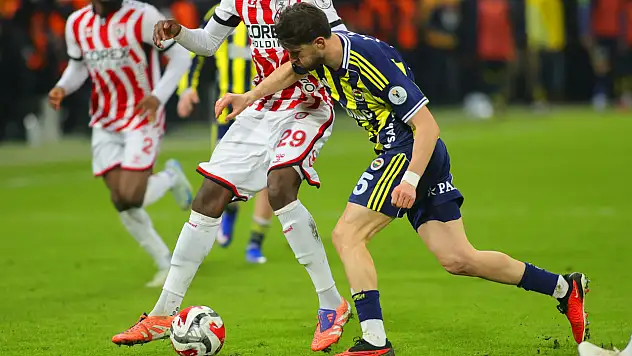 Fenerbahçe Finalde! Süper Kupa'da Dev Derbi Kapıda