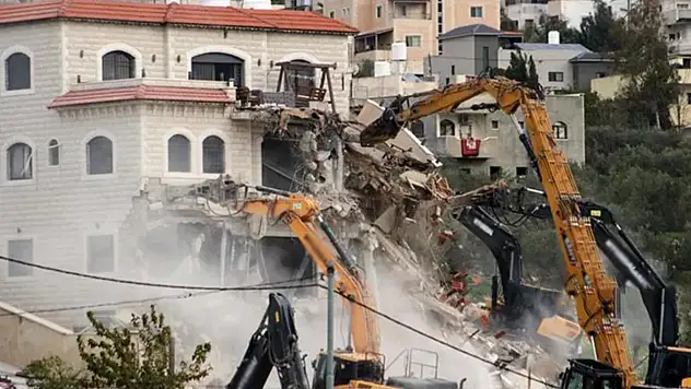 Filistin'de ev yıkımıyla başlayan süreç: İşgal adım adım derinleştiriliyor