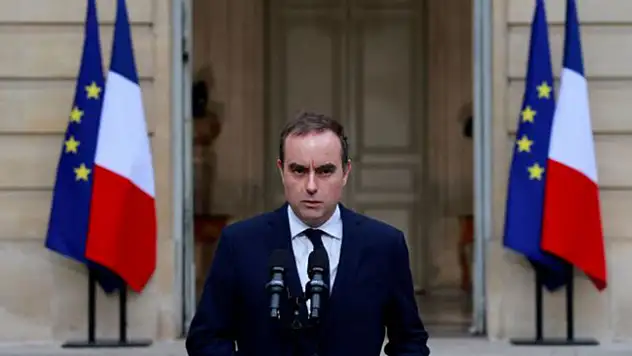 Fransa'da erken seçim hazırlığı