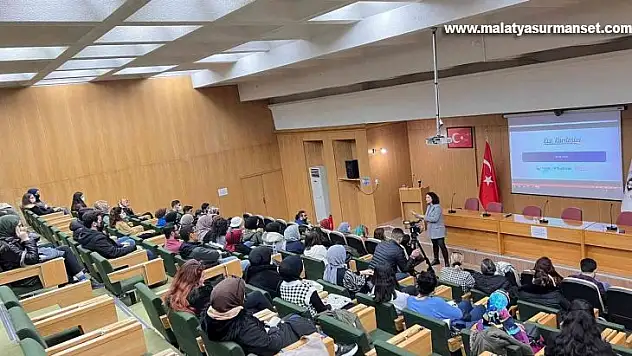 FÜ'de sıfır atık eğitimi verildi