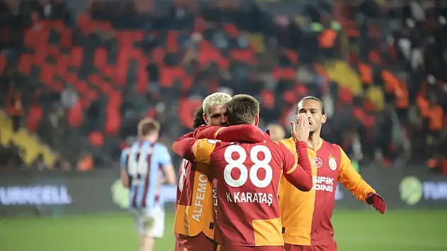 Galatasaray'dan 4 Gollü Yarı Final Zaferi