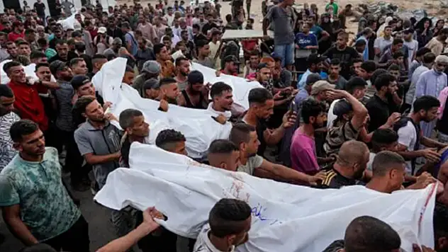 Gazze'de şehit sayısı 57 bin 823'e yükseldi