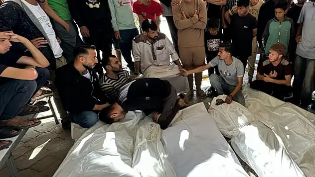 Gazze'de şehit sayısı 59 bin 676'ya yükseldi