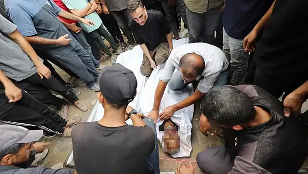 Gazze'de şehit sayısı 62 bin 64'e yükseldi