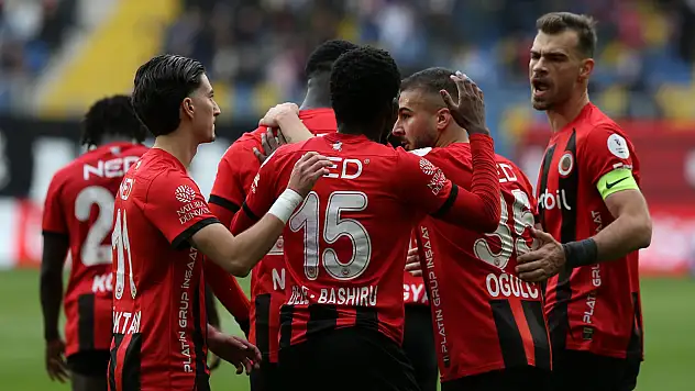 Gençlerbirliği'nden Karagümrük'e 3-0'lık Gövde Gösterisi