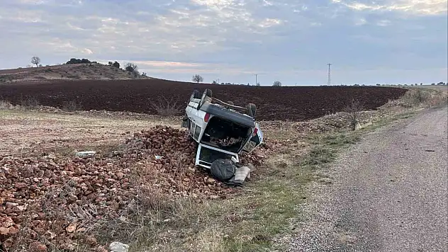 Güvenlik korucusunun aracı takla attı: 1 yaralı
