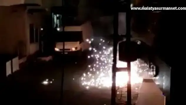 Havai fişek değil elektirik telleri