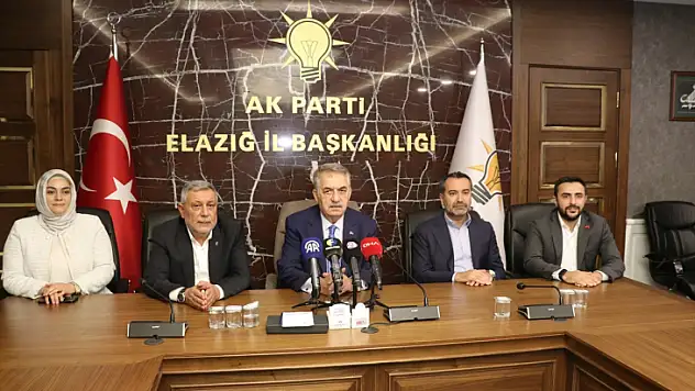Hayati Yazıcı Hayati Yazıcı Laf Üretiyor AK Parti İcraat Yapıyor