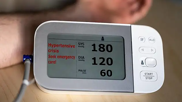 Hipertansiyon Kalp Krizi ve Felç Riskini Nasıl Artırıyor?