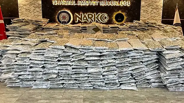 İstanbul Polisi'nden Uyuşturucuya Ağır Darbe!