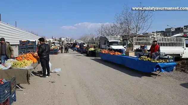 Kahta'da yeni bir semt pazarı daha kuruldu