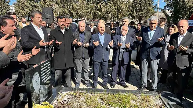 Kahtalı Mıçe, vefat yıl dönümünde memleketinde dualarla anıldı