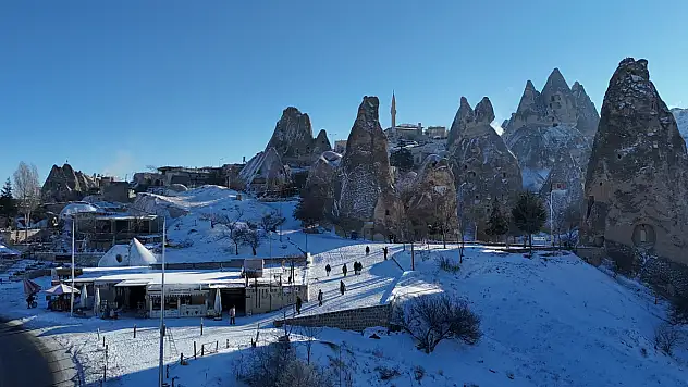 Karlı Kapadokya havadan görüntülendi