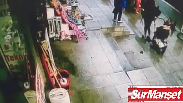 Kontrolden çıkan araç kaldırımdaki yayaların arasına daldı