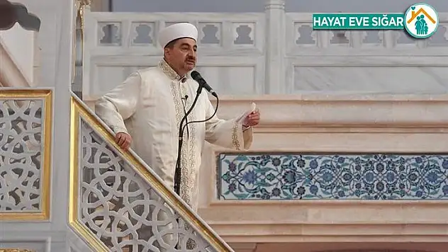 Kuzey Ankara Camii'nde cuma namazı eda edildi