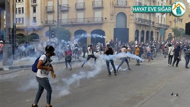 Lübnan'da hükümetin istifası sonrası protestolar yeniden başladı