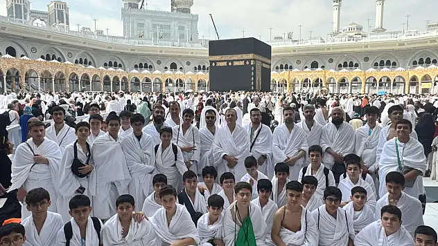 Malatya'da Bir İlk: Hafızlık Belgeleri Umre'de Mukaddes Topraklarda Verildi