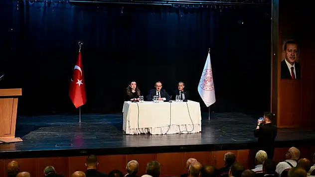 Malatya'da Çözüm Odaklı Toplantının Lideri Vali Yavuz