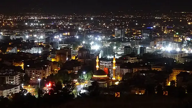 Kimse Uyuyamadı… Malatya 00.13'te Tek Ses Oldu!