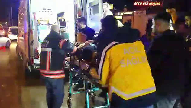 Malatya'da otomobil aydınlatma direğine çarptı: 1 ağır yaralı