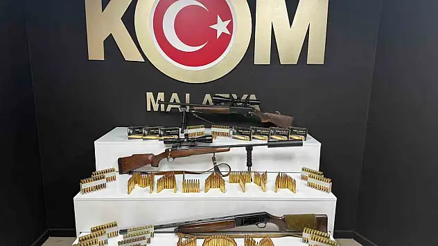 Malatya'da ruhsatsız silah operasyonu: 2 gözaltı