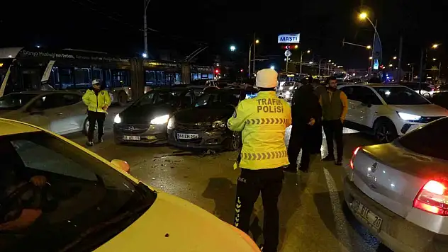 Malatya'da zincirleme kaza: 2 yaralı