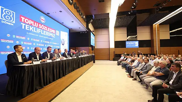 Memur-Sen Toplu Sözleşme Masasına 956 Teklifle Oturuyor!