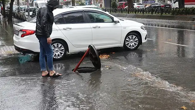 Yaz Günü Sağanak Yağış! İşte Hava Durumu Detayları