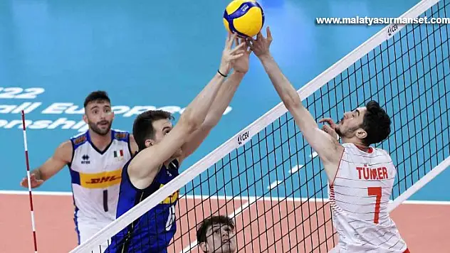 Milliler, İtalya'ya 3-1 mağlup oldu
