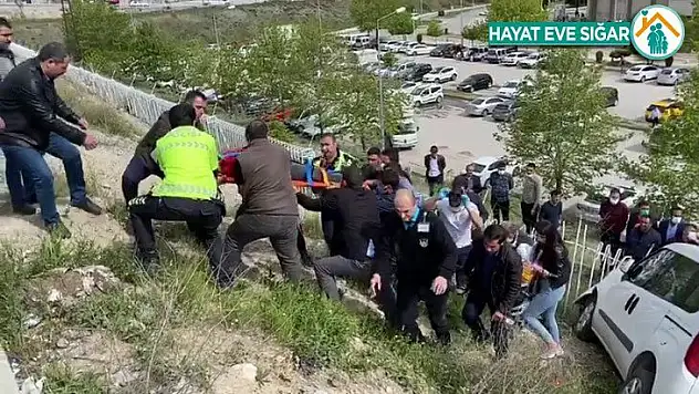 Önce yayalara, sonra demir korkuluklara çarptı: 1'i ağır 3 yaralı