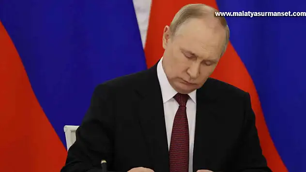 Putin, Zaporijya Nükleer Santrali mülkiyetini Rusya'ya geçiren kararnameyi imzaladı