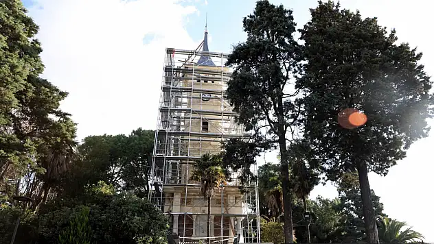 Saat Kulesi'nde Restorasyon Çalışmaları Sona Yaklaştı