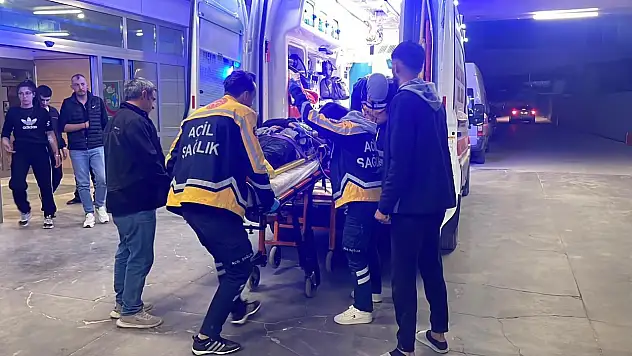 Şantiyesinde Bıçaklı Kavga  1'i Ağır 4 Yaralı