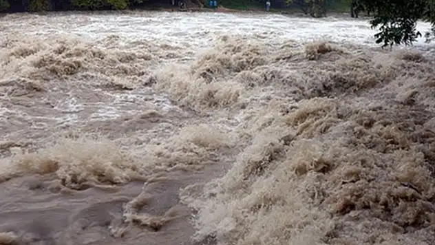 Sel Ve Heyelanların Bilançosu Ağır 14 Ölü 8 Kayıp