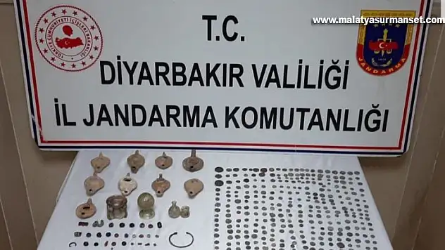 Tarihi eserleri 500 bin TL'ye satmak isterken suçüstü yakalandılar