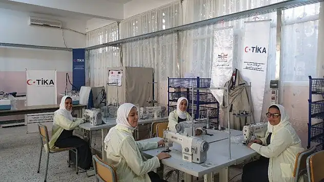 TİKA'dan Al-Nahda Kız Meslek Enstitüsünün tekstil bölümüne destek