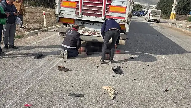 Tırla çarpışan motosikletin sürücüsü öldü