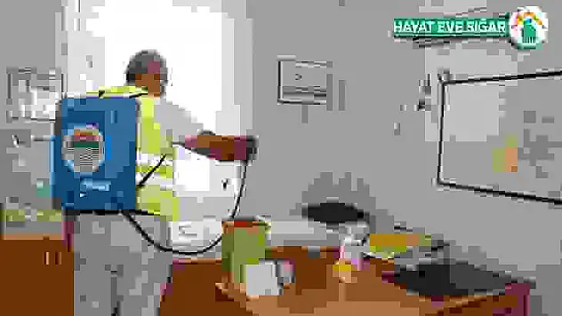 Toroslar'da sağlık merkezleri dezenfekte ediliyor