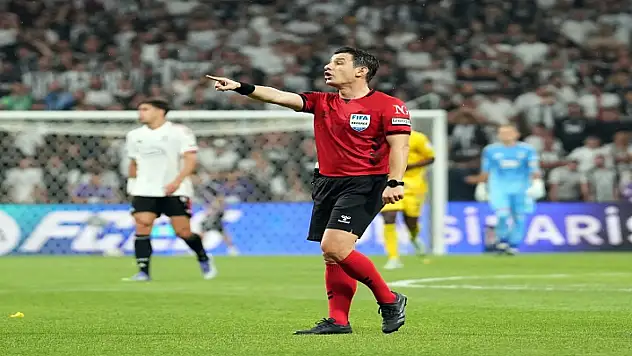 Trabzonspor - Fenerbahçe maçının hakemi Halil Umut Meler oldu