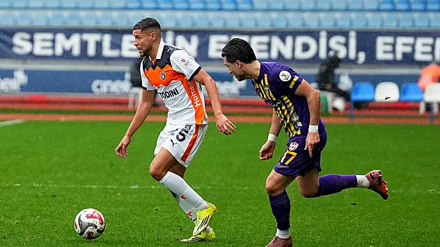 Trendyol Süper Lig: Eyüpspor: 1 - RAMS Başakşehir: 2