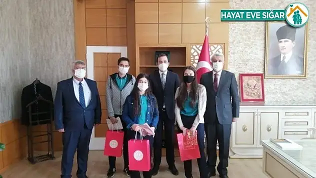 Uzaktan eğitim sorununu tablet ile giderdiler